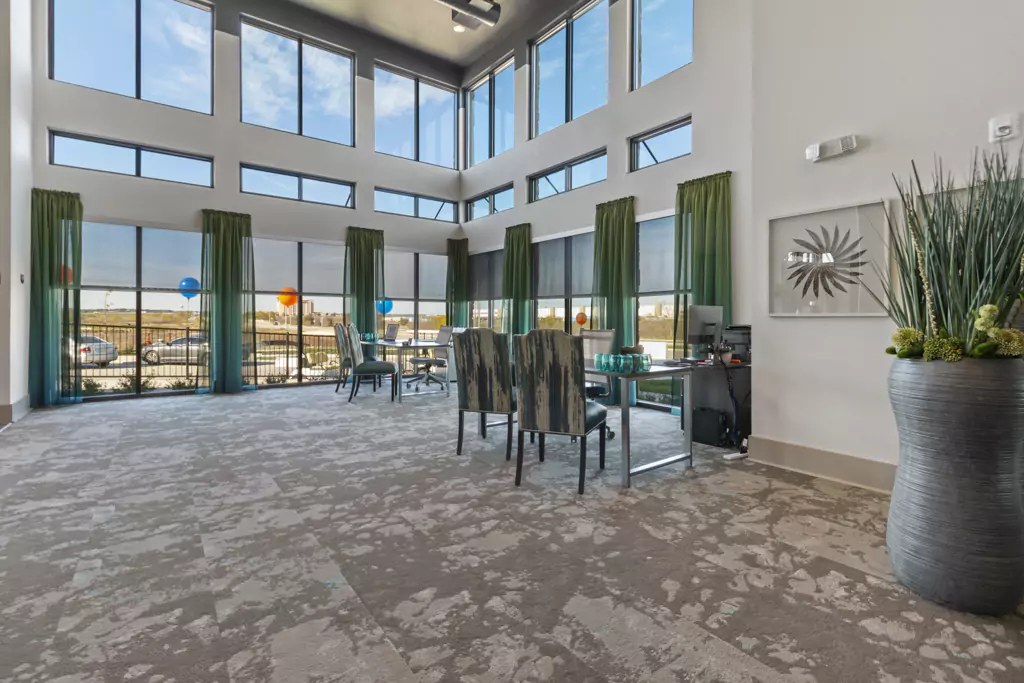 Leasing Lobby